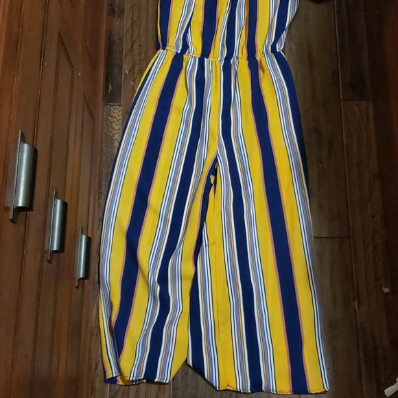 Jumper - Picture 2 of 2